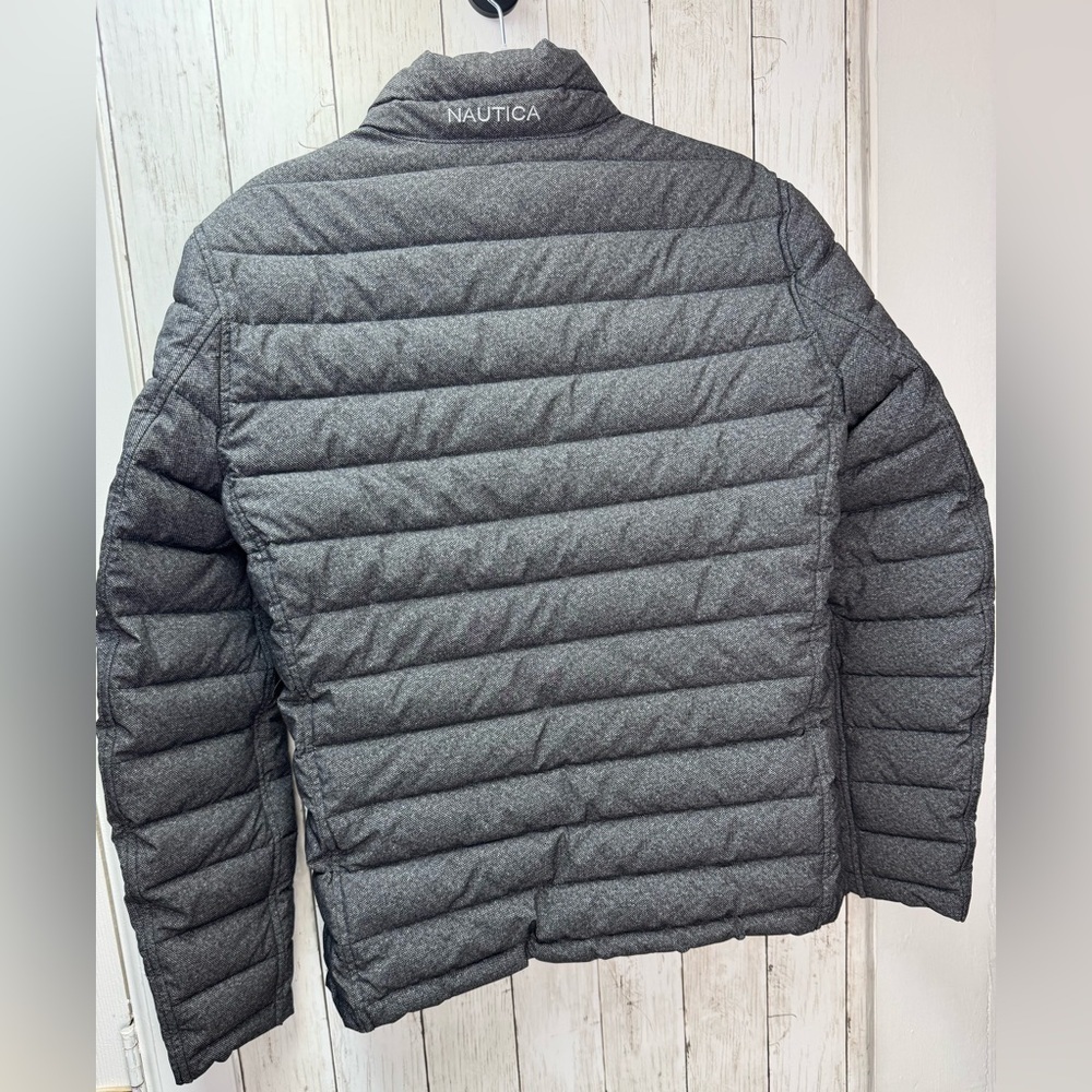 Nautica Men's Gray/Navy blue Reversible Puffer Jacket size medium - Picture 3 of 12